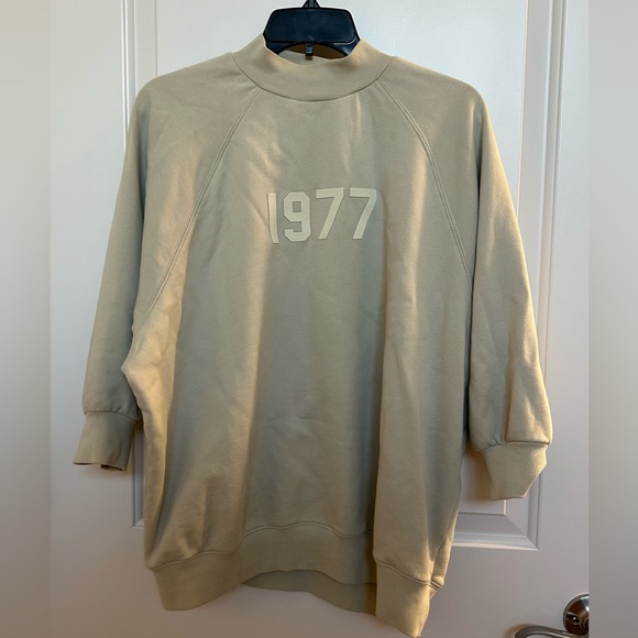 FEAR OF GOD ESSENTIALS WOMEN'S 1977 MOCK NECK-MEDIUM - Picture 2 of 6